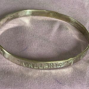 Nice bangle bracelet from Mexico real silver and nice design